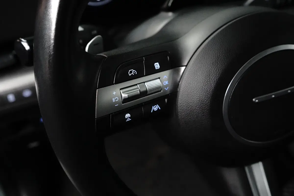Comfort Hybrid 2WD | Achteruitrijcamera | Cruisecontrolsysteem (Cruisecontrol) | Navigatiesysteem