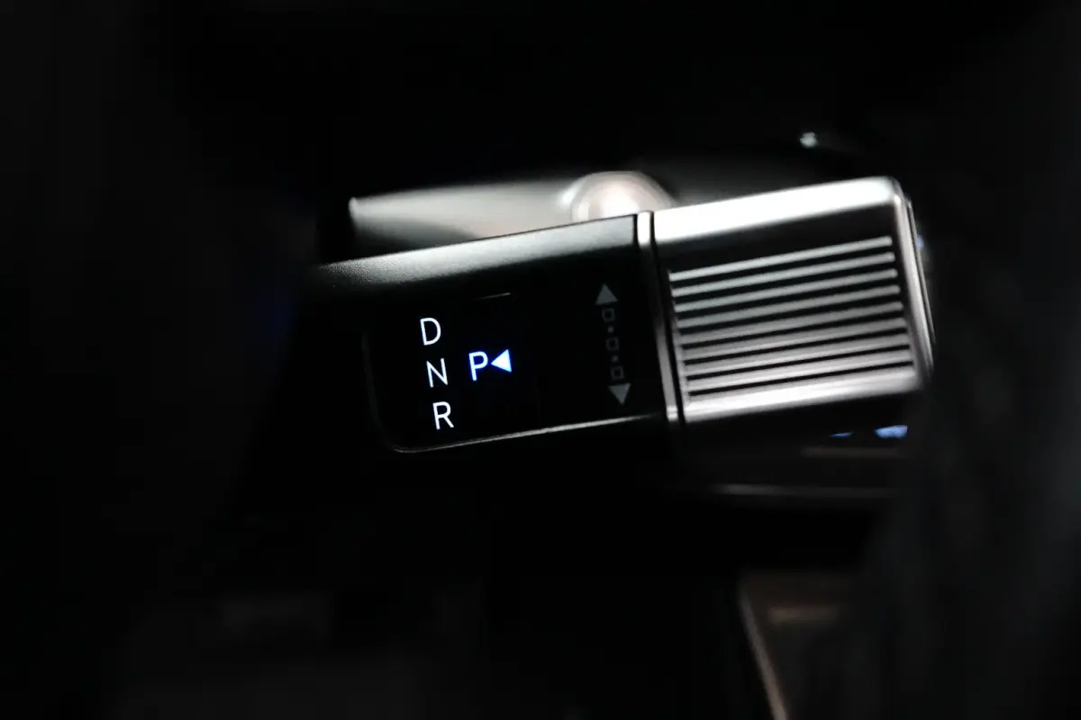 Comfort Hybrid | Achteruitrijcamera | Cruisecontrolsysteem (Cruisecontrol) | Navigatiesysteem