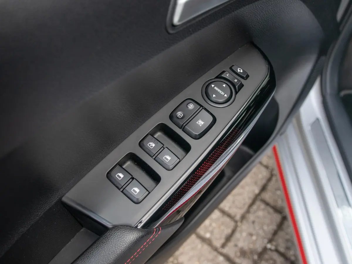 1.0 DPi GT-Line l lederlook bekleding l climate control l