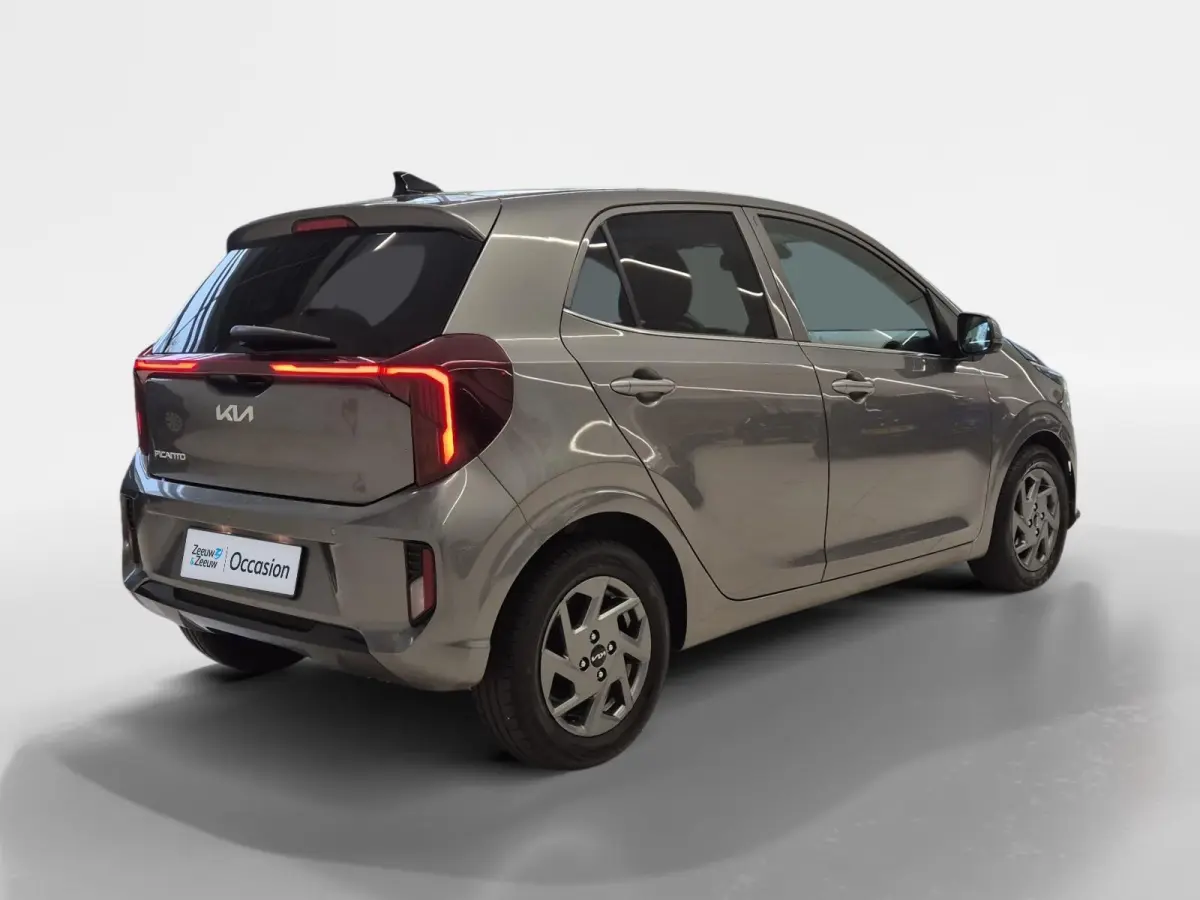 1.0 DPI DynamicPlusLine | Airco | Navi | Camera | LM Velgen | Automaat | Privacy Glass |