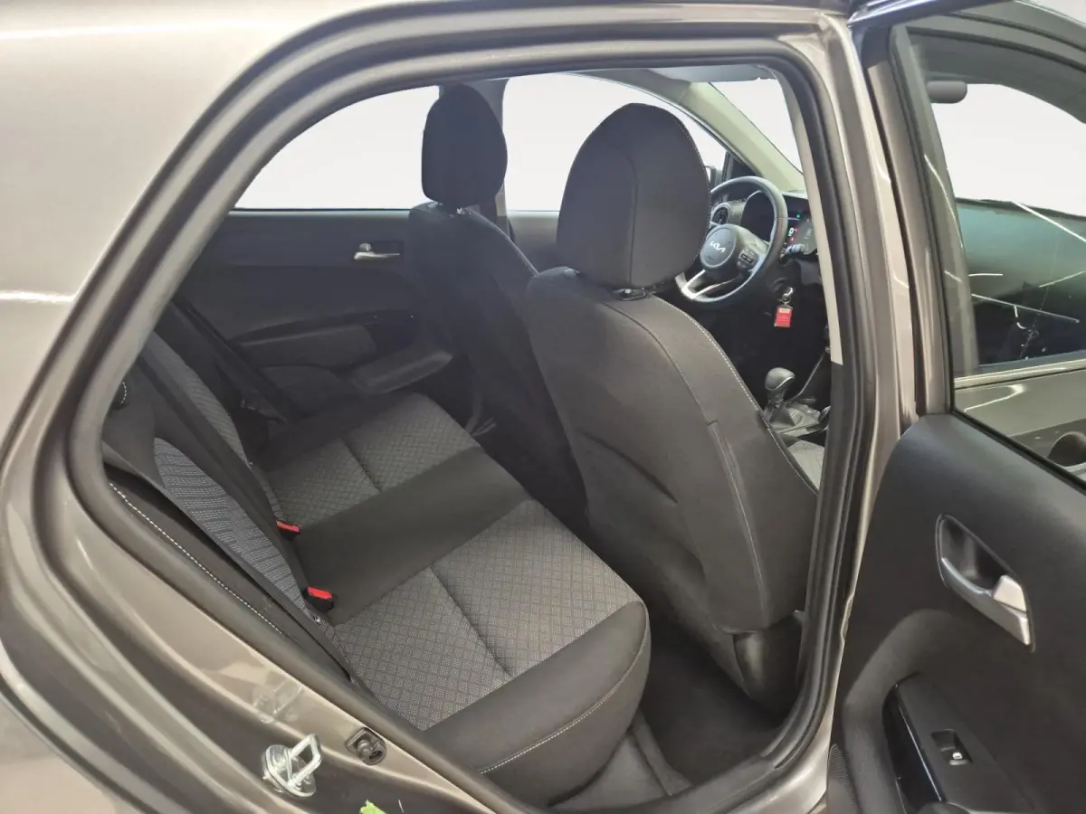 1.0 DPI DynamicPlusLine | Airco | Navi | Camera | LM Velgen | Automaat | Privacy Glass |