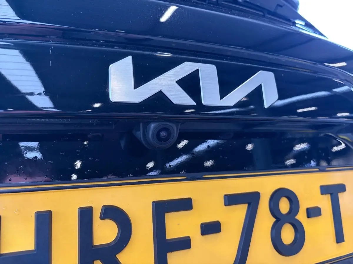 Edition Advanced 64.8 kWh | *1E EIGENAAR | FABRIEKSGARANTIE | *LAGE KM-STAND | APPLE CARPLAY/ ANDROID AUTO | STUUR/ STOELVERWARMING | NAVI | CAMERA | ETC…