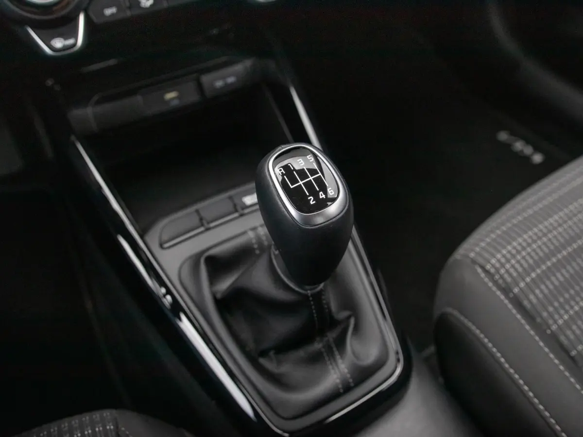 1.0 T-GDi MHEV DynamicLine l Apple car Play en Android auto l Camera l
