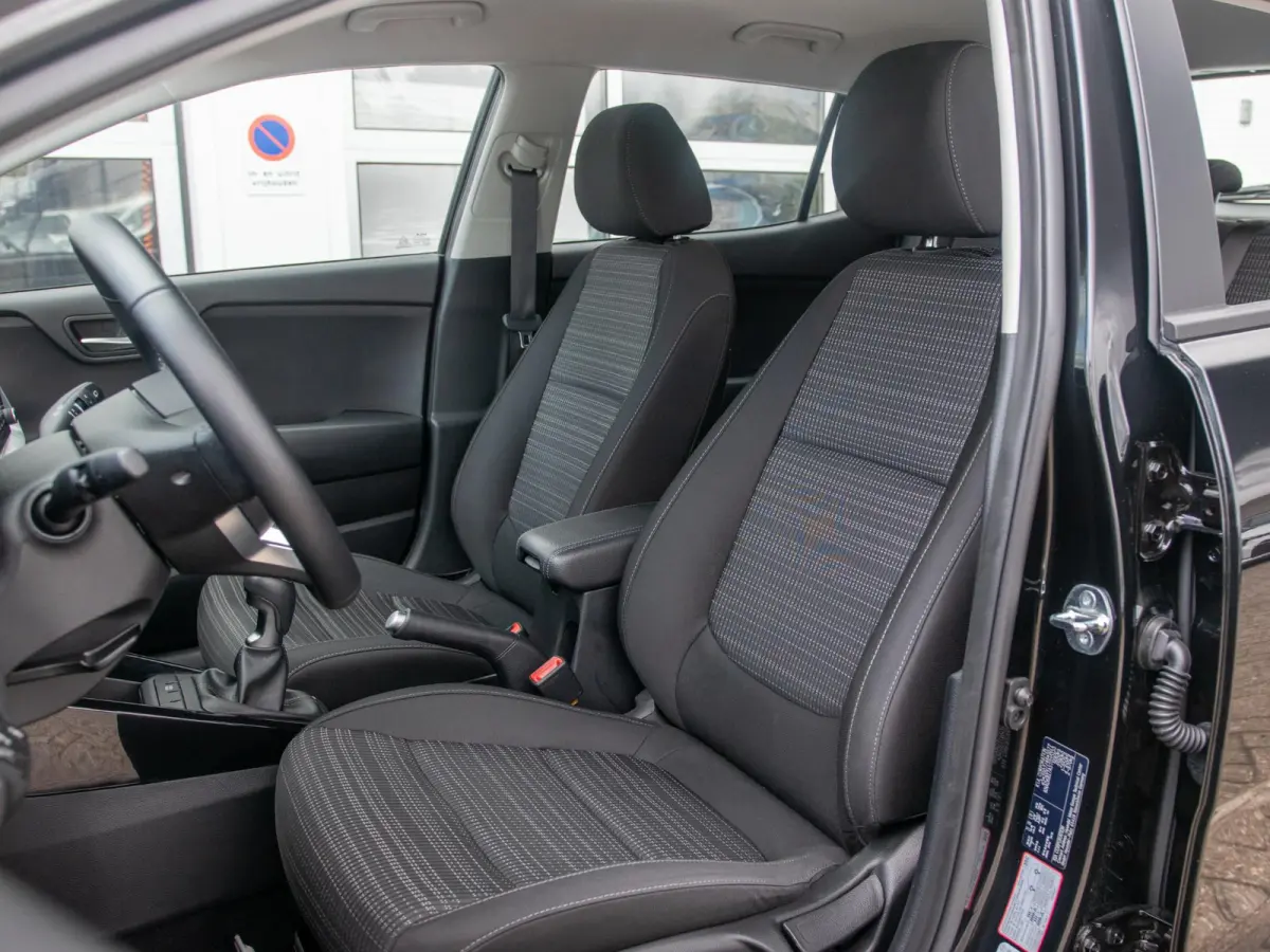 1.0 T-GDi MHEV DynamicLine l Apple car Play en Android auto l Camera l