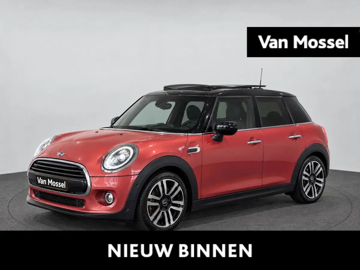 1.5 Cooper Summer Red Edition | LED | Automaat | Panoramadak | Harman Kardon Audio |  Airco | Cruise Control | Keyless Entry |