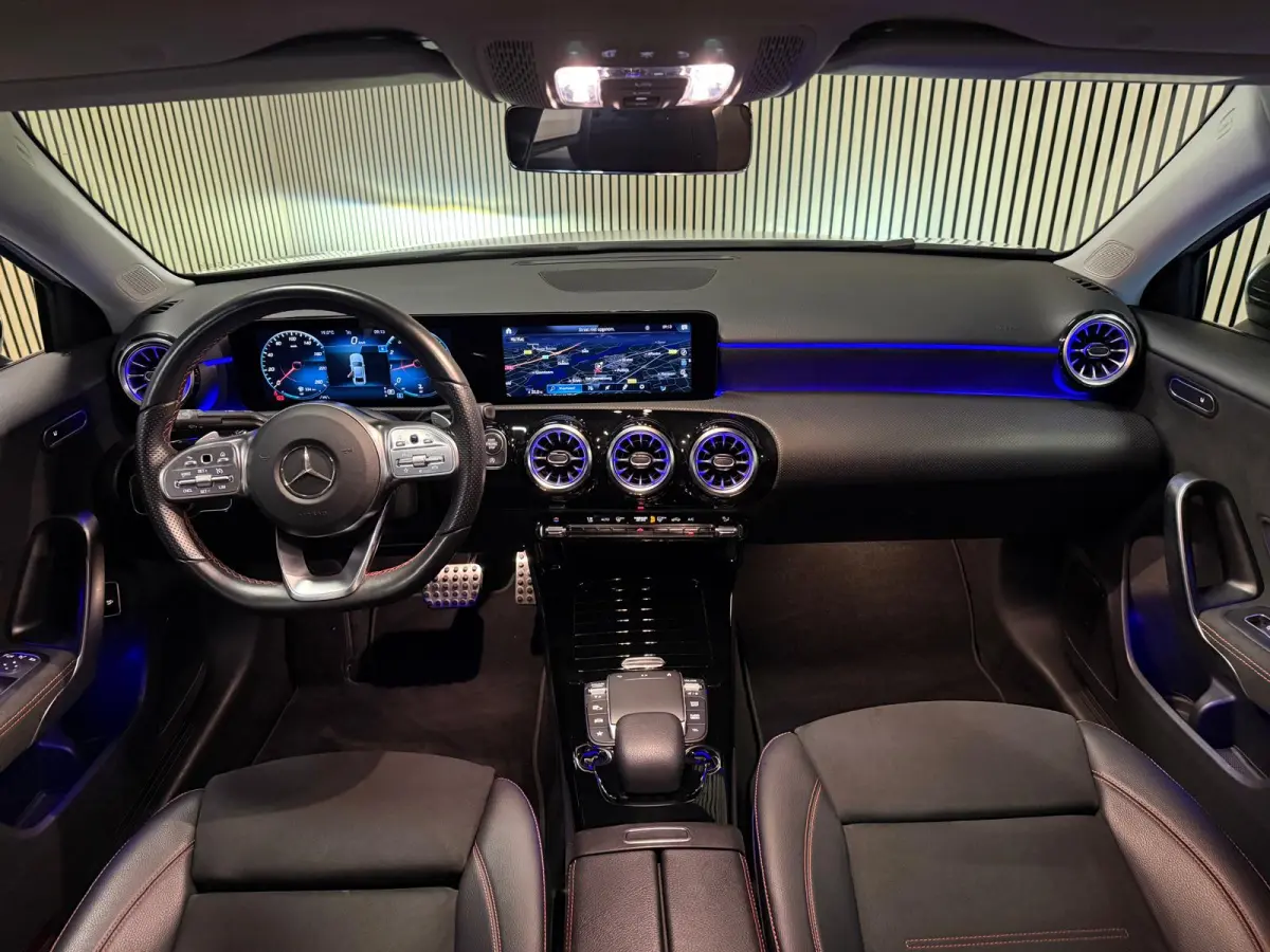200 AMG STYLING-PANO-CAMERA-NIGHT-MULTISPAAKS-APPLE CARPLAY