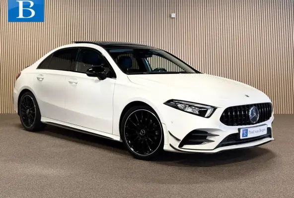 200 AMG STYLING-PANO-CAMERA-NIGHT-MULTISPAAKS-APPLE CARPLAY