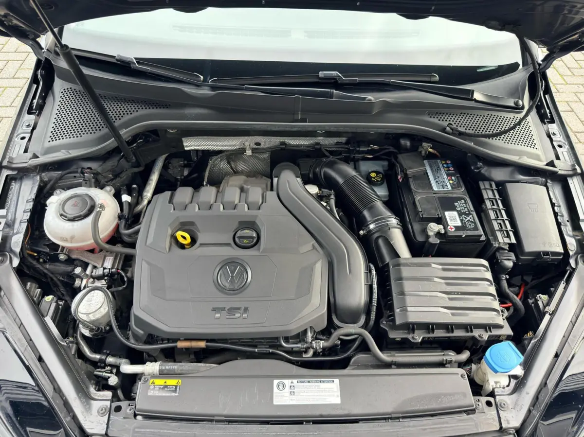 7.5 1.5 TSI Highline|Carplay|Camera|Adaptive Cruise|DSG