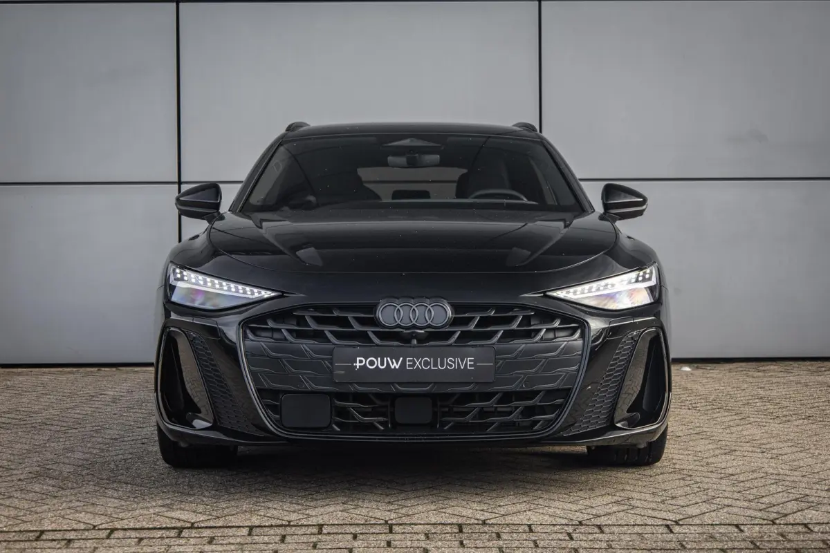 2.0 e-hybrid 367pk quattro S edition Competition | Luchtvering | HUD | Trekhaak | Stoelventilatie | B&O Audio | S6 Sierstukken