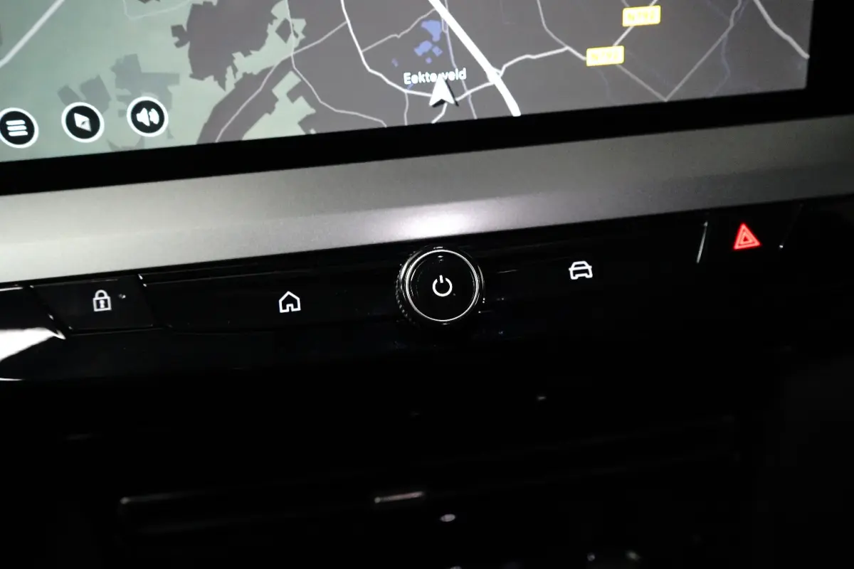 GS 54 kWh | Navi | Camera | stuurverw. | LMV 18"| Parkeersens. V+A | AD. Cruise control | Zwarte Hemel |