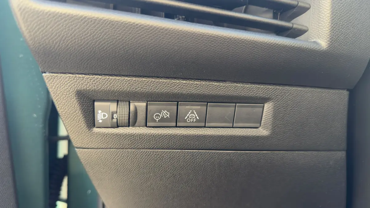 1.2 Turbo Hybrid GS | NL auto | Stoel + Stuur verwarming | Draadloze telefoon lader | Cruise | Apple Carplay / Android Auto | LMV |