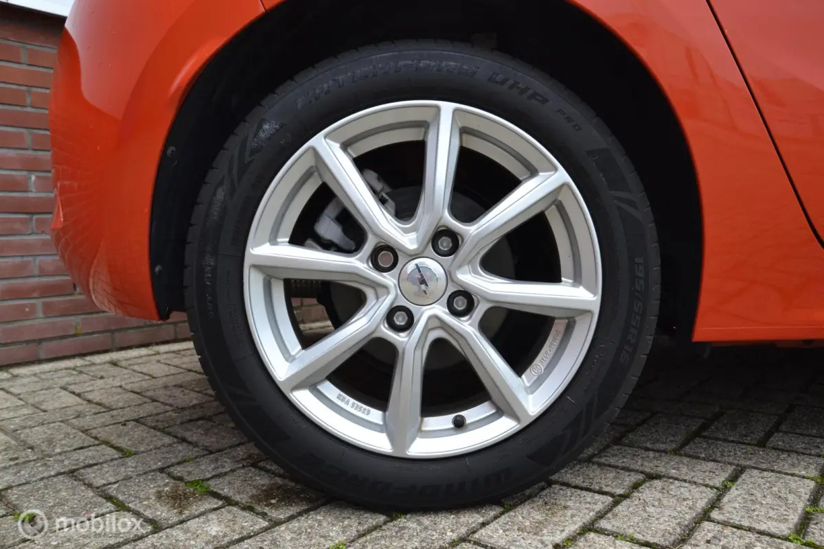 1.2 Edition|Automaat|25.146km|Nieuwstaat|2020|