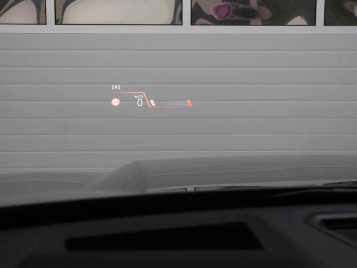 xDrive30e M-sport | Panoramadak | SOH 97,5% | 360° Camera