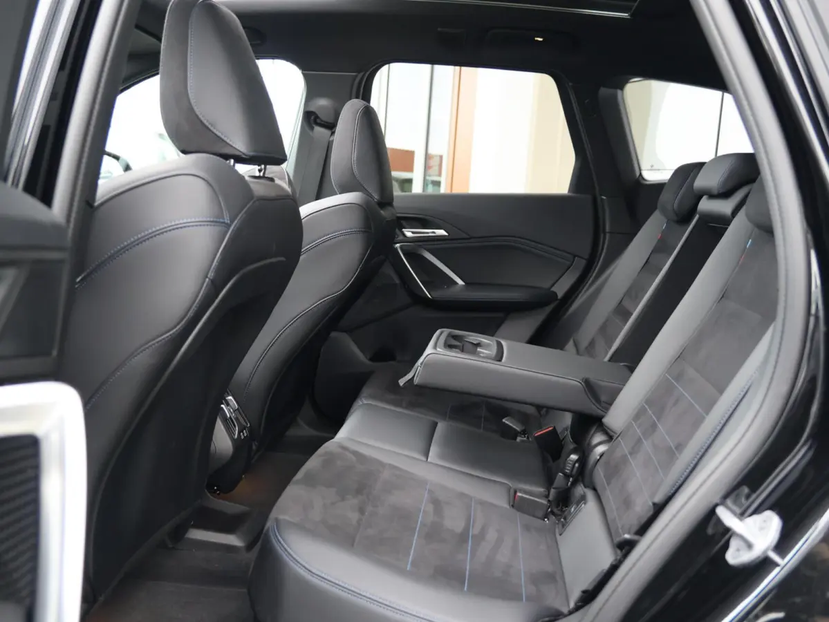 xDrive30e M-sport | Panoramadak | SOH 97,5% | 360° Camera