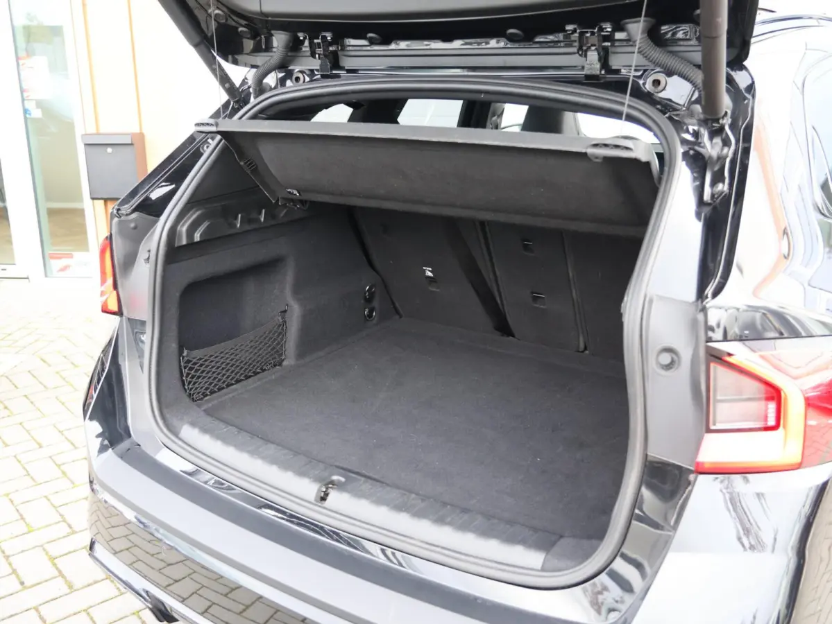 xDrive30e M-sport | Panoramadak | SOH 97,5% | 360° Camera