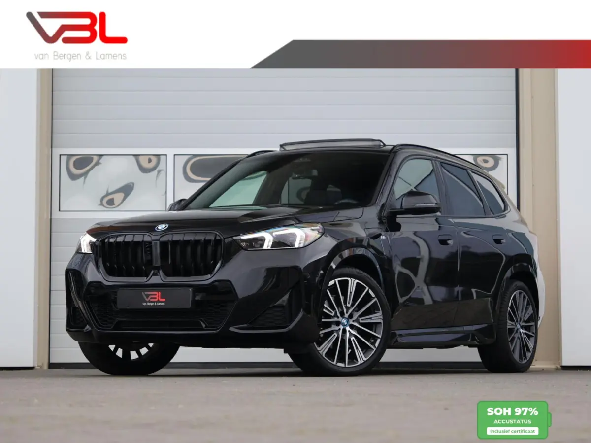 xDrive30e M-sport | Panoramadak | SOH 97,5% | 360° Camera