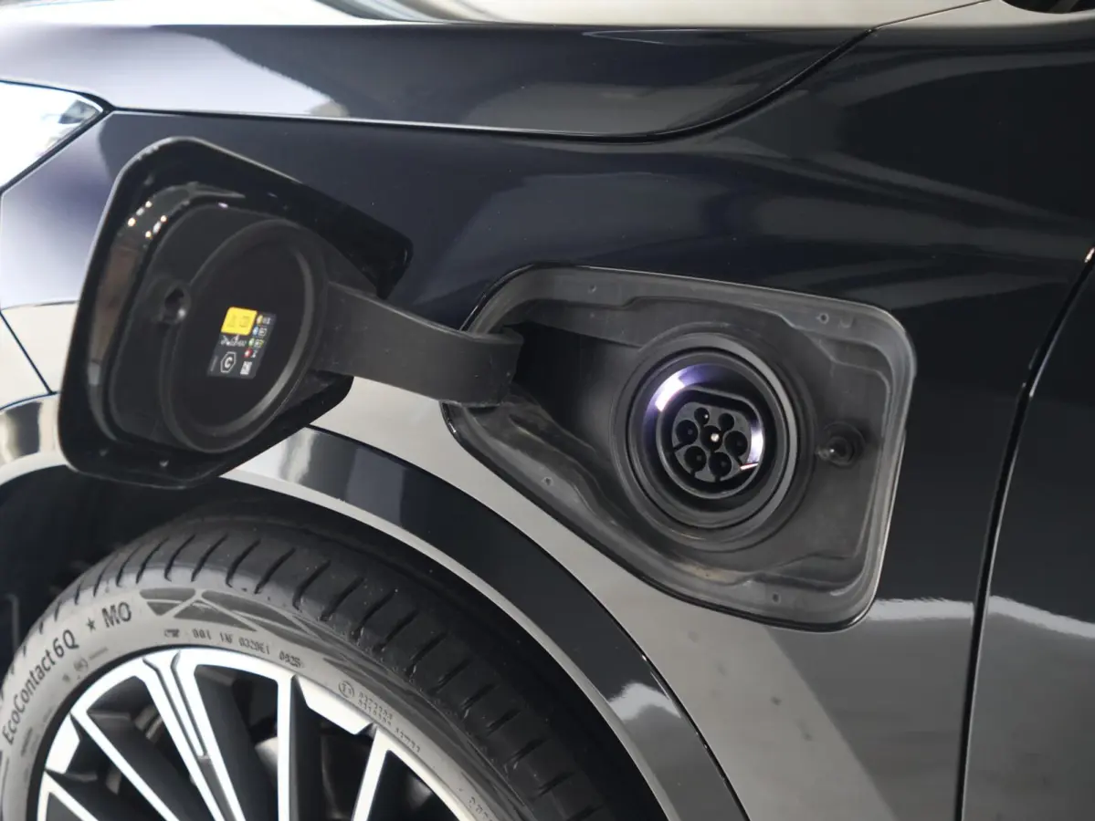 xDrive30e M-sport | Panoramadak | SOH 97,5% | 360° Camera