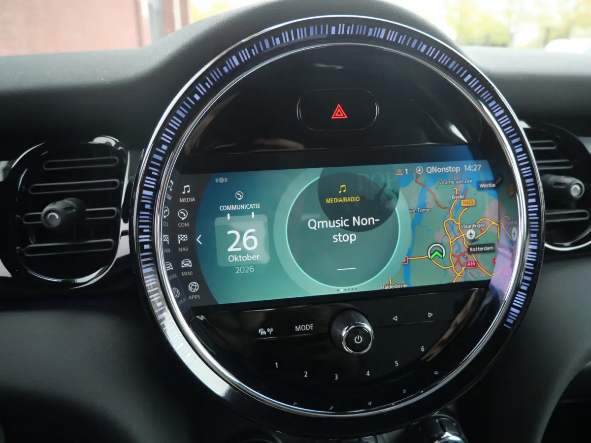 Business Edition 33 kWh Automaat Navigatie / LED / Apple Carplay / SOH 95,9%