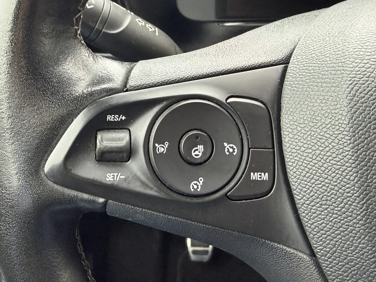 1.2 GS Line App Connect | Parkeersensor achter