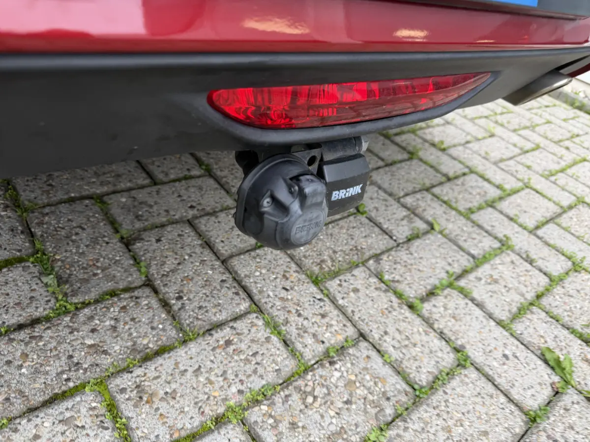 1.2 GS Line App Connect | Parkeersensor achter