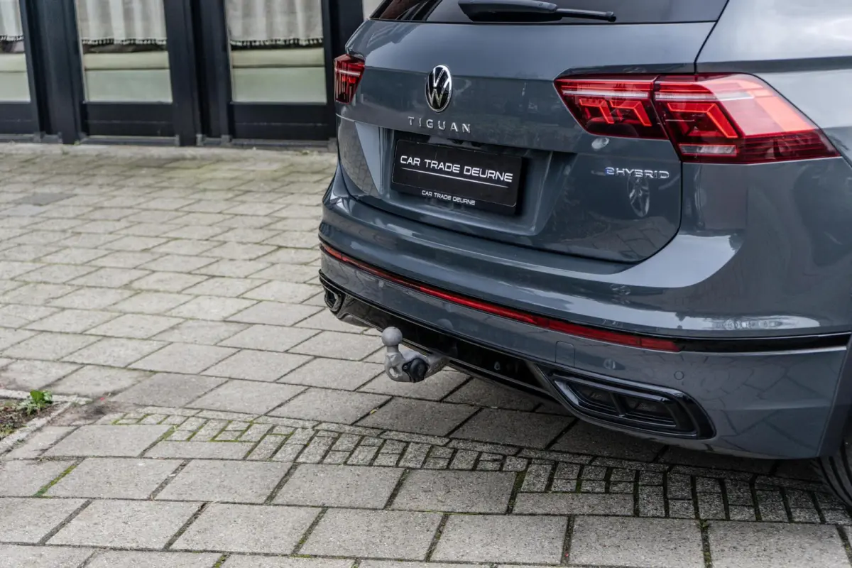 1.4 TSI eHybrid R-Line Pano / Trekhaak / 360