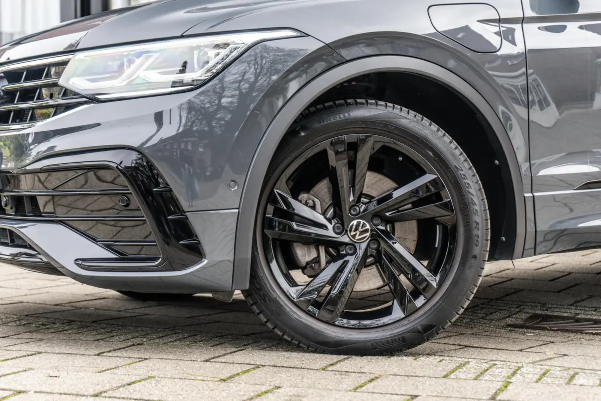 1.4 TSI eHybrid R-Line Pano / Trekhaak / 360