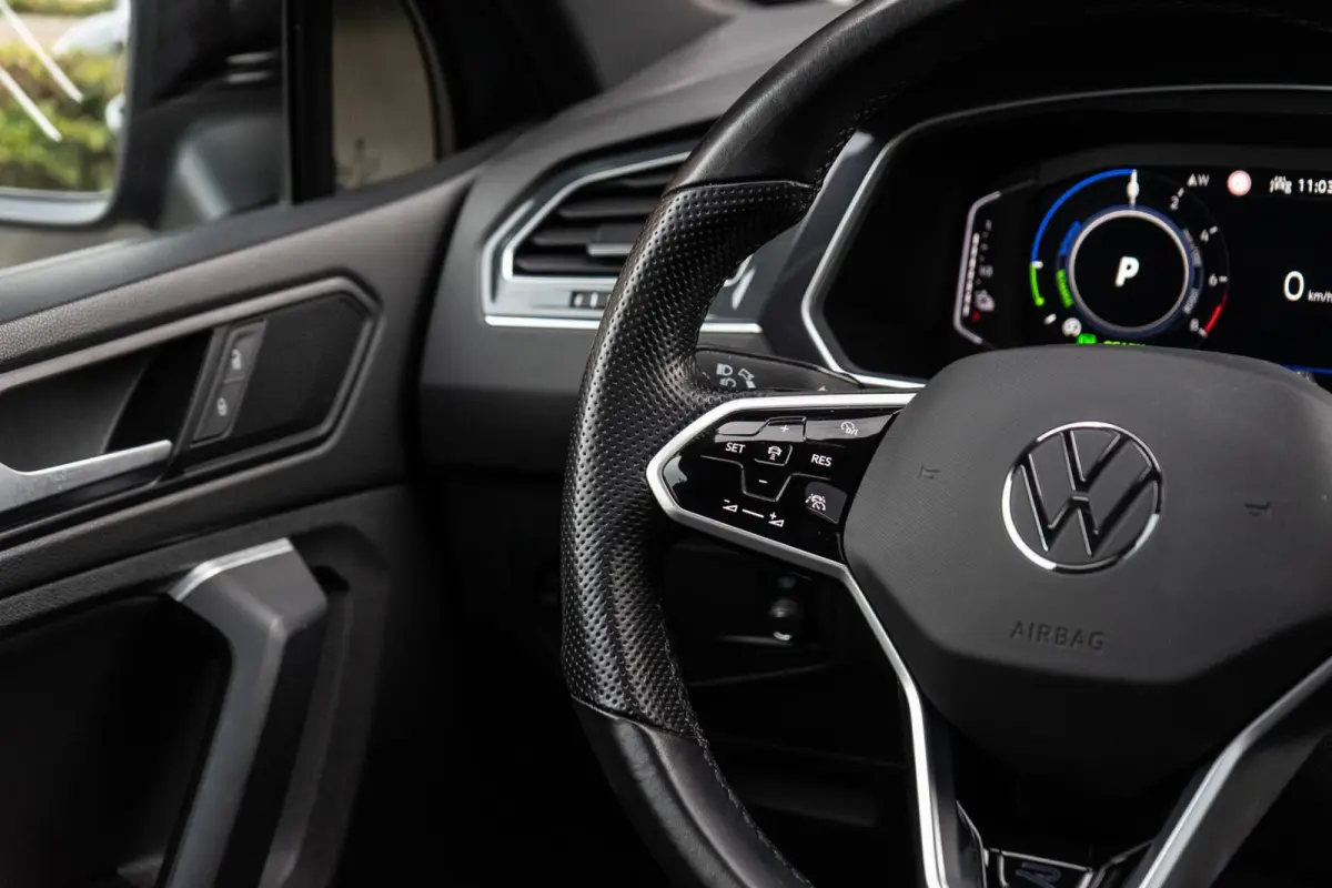 1.4 TSI eHybrid R-Line Pano / Trekhaak / 360