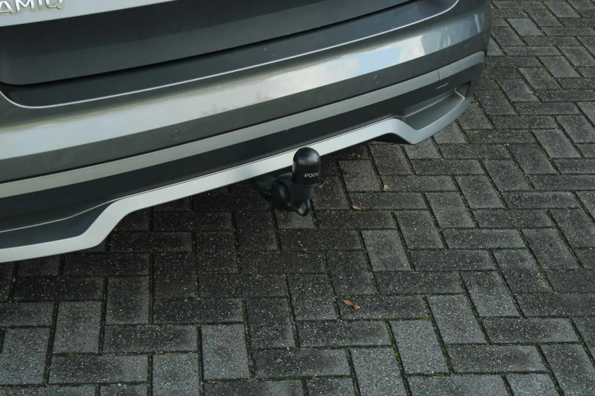 1.0 TSI 110pk Sport Business | Trekhaak Wegklapbaar | Cruise Control | Climate Control | All Season Banden | Parkeersensoren