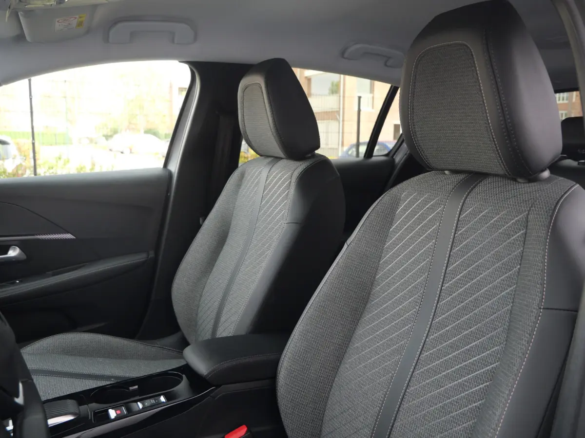 EV Allure 51 kWh 157 Pk Automaat DAB / Apple Carplay / PDC / SOH 98,6 %