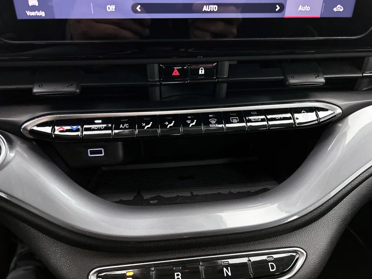 Passion 42 kWh | PDC V+A | Camera | Apple Carplay/Android Auto |
