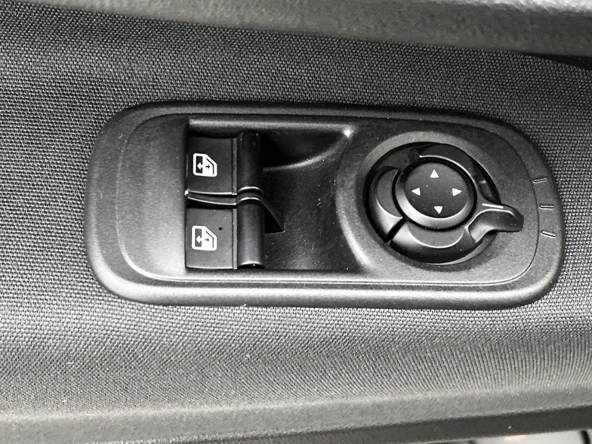Passion 42 kWh | PDC V+A | Camera | Apple Carplay/Android Auto |