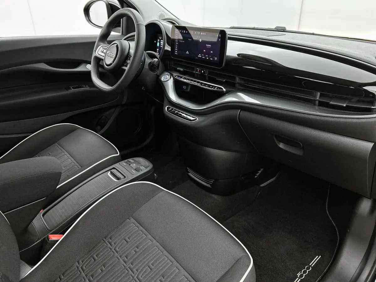 Passion 42 kWh | PDC V+A | Camera | Apple Carplay/Android Auto |