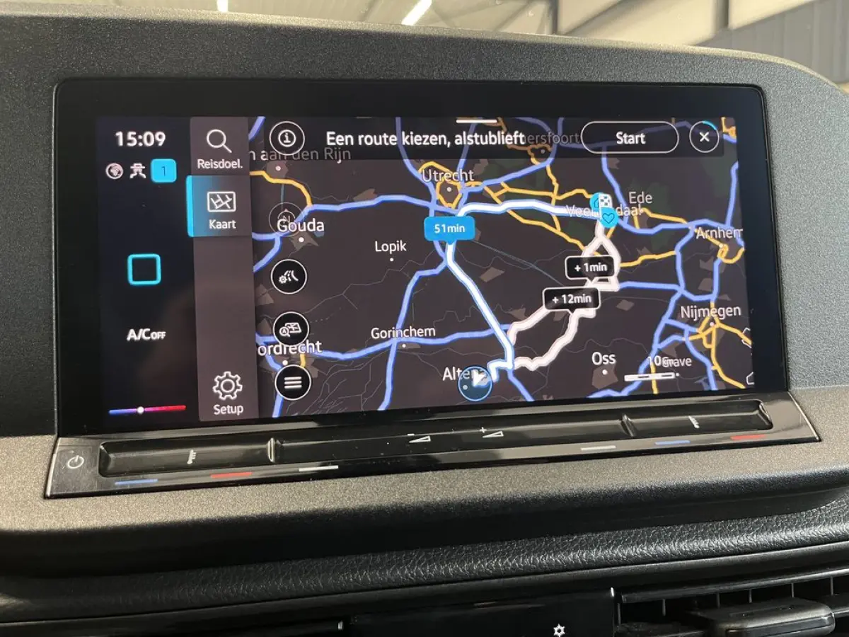 2.0 TDI 102pk Comfort Lease €253p/m, Airco, Navi, Carplay, PDC, 17 inch LMV