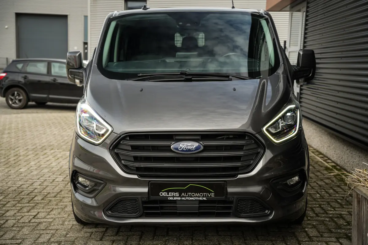 2.0 TDCI L1H1 Sport DC | Schuifdeur links | CarPlay | Camera | Trekhaak | ACC | Navi | Metallic |