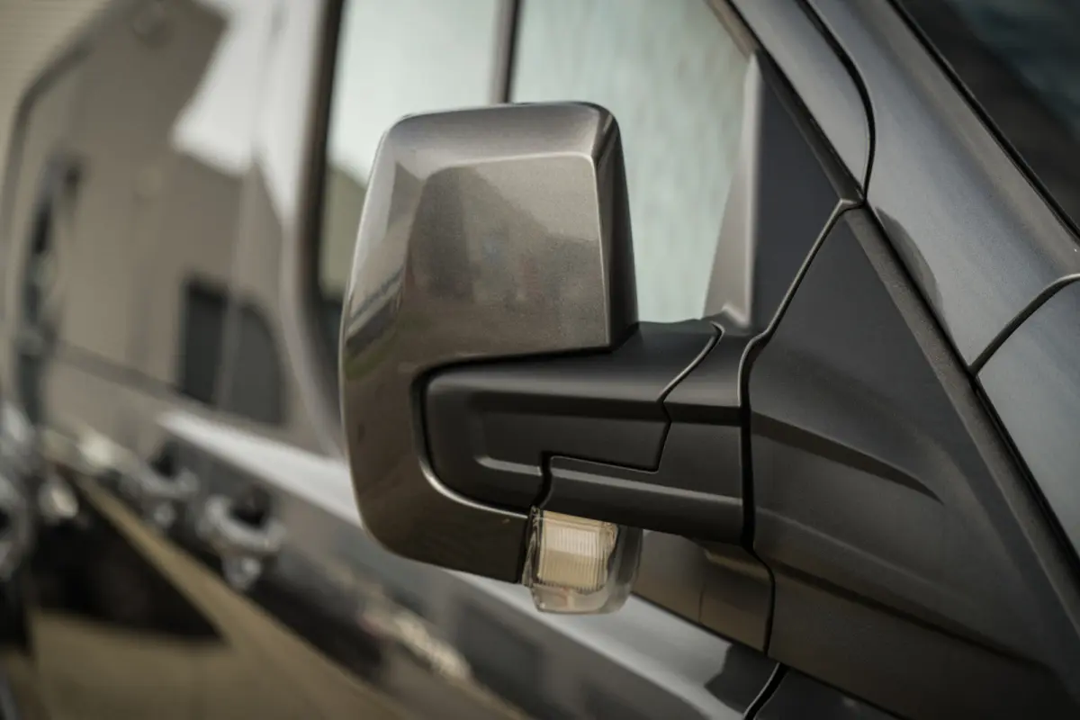 2.0 TDCI L1H1 Sport DC | Schuifdeur links | CarPlay | Camera | Trekhaak | ACC | Navi | Metallic |