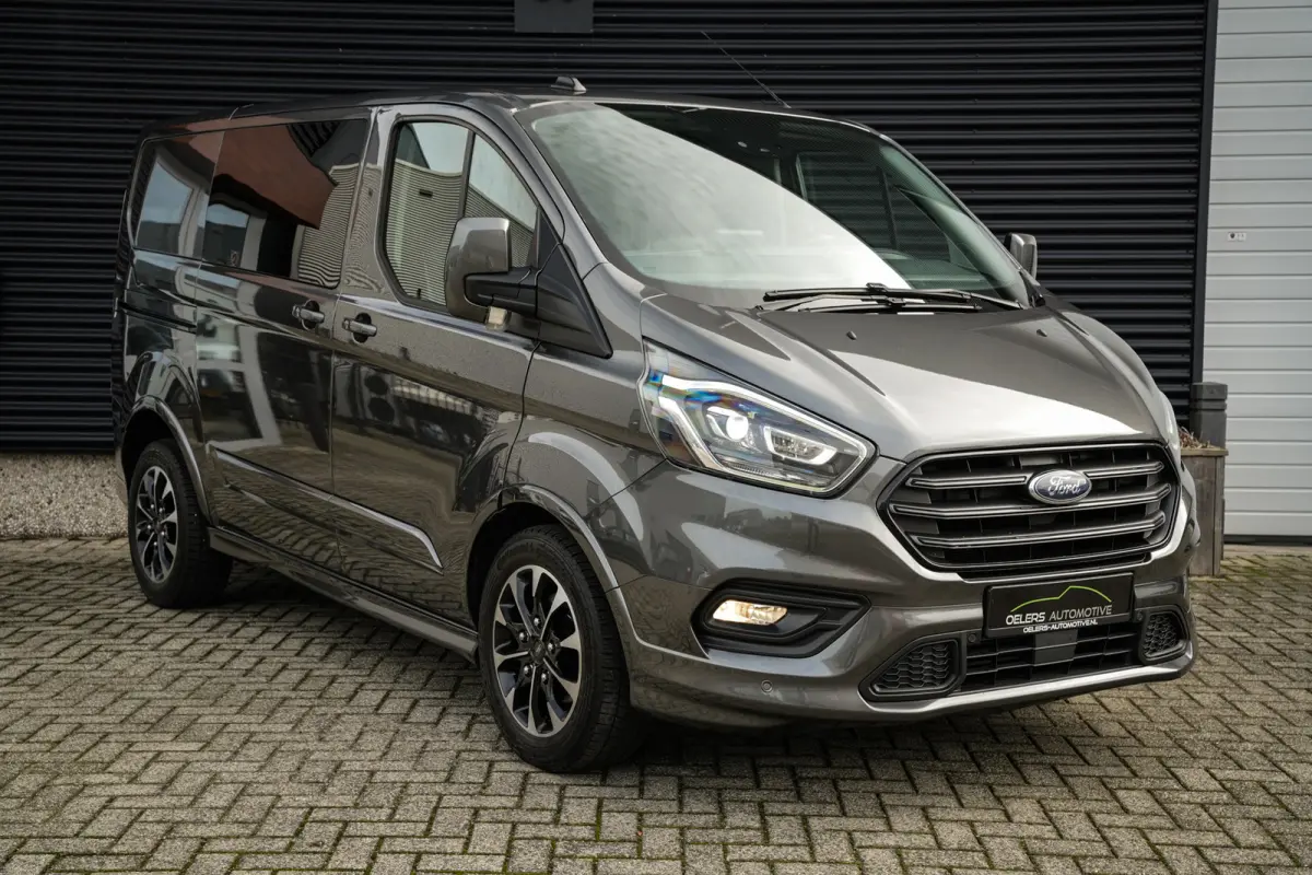 2.0 TDCI L1H1 Sport DC | Schuifdeur links | CarPlay | Camera | Trekhaak | ACC | Navi | Metallic |