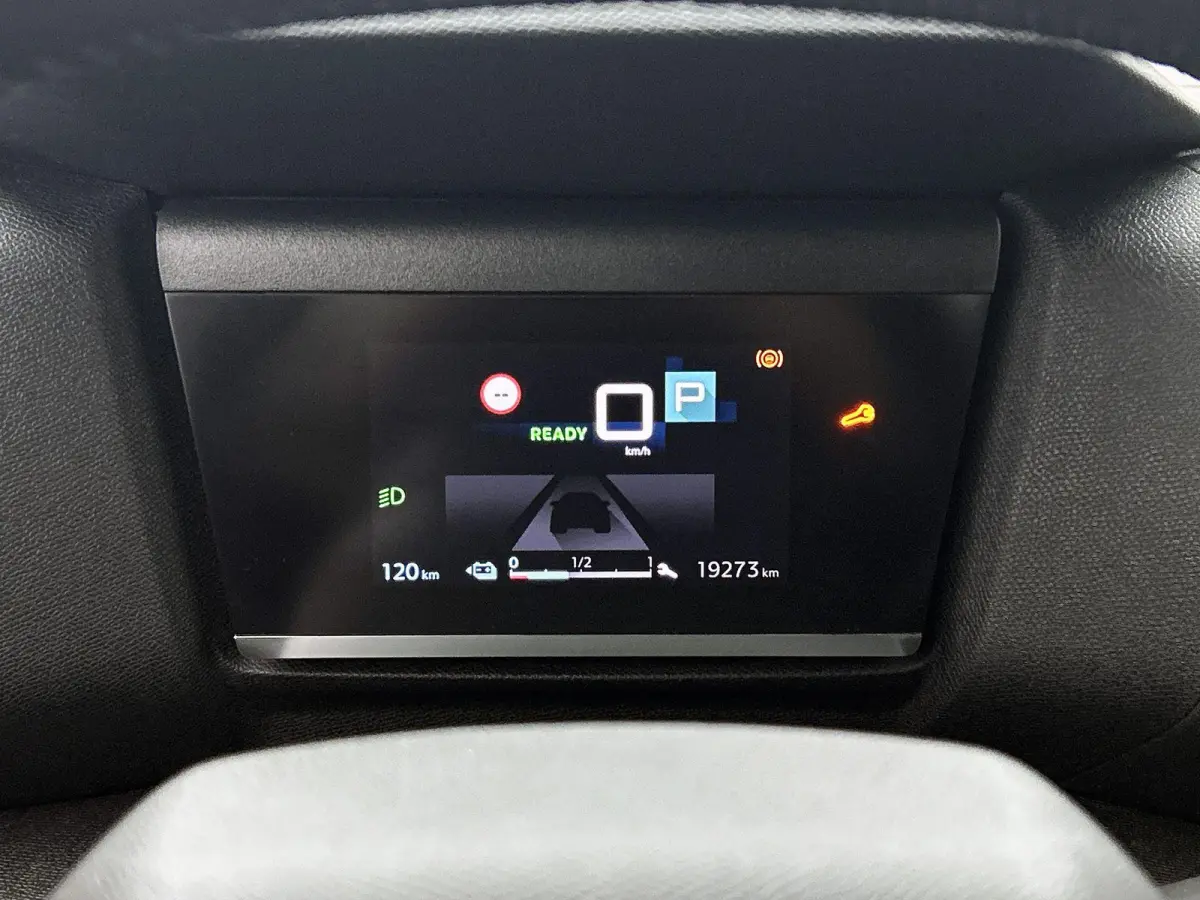 You 136pk 50 kWh Automaat ACCU 97% | Apple Carplay/Android Auto | Climate Control | Cruise Control | Camera | FASE 3 | 16"LMV | Parkeersensoren | Warmtepomp |
