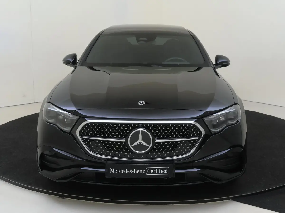 400 e 4MATIC AMG Line / Premium/ Panoramadak/ AIRMATIC/ Achterasbesturing/ Burmester 4D/ SUPERSCREEN/ Night/ 20 inch/ Nappa/ 3D Display/ Verlichte Grille
