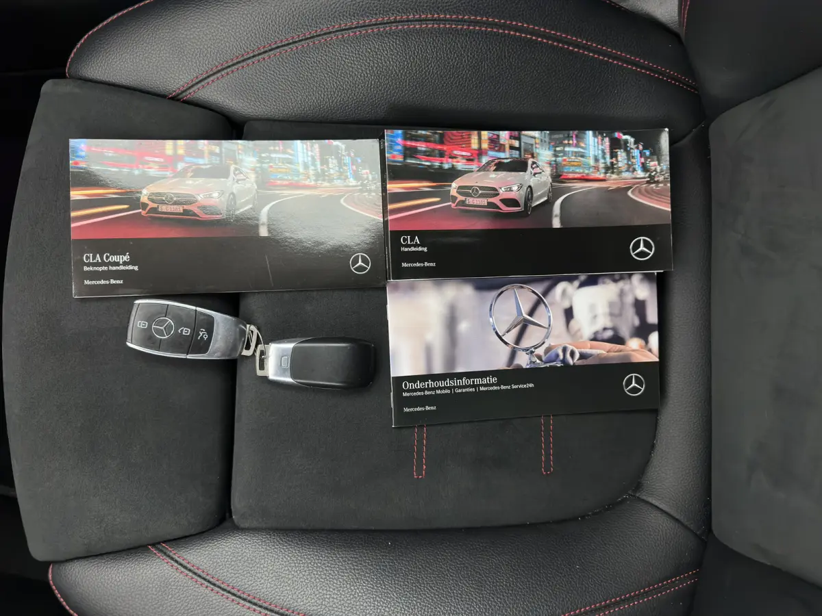 200 Business Solution AMG (INCL.BTW) Aut. *LEATHER-MICROFIBRE | FULL-LED | HEATED-SPORTSEATS | AMBIENT-LIGHT | DIGI-COCKPIT | DAB+ | NAVI-FULLMAP | CAMERA | PRIVACYGLASS | SHIFTPADDLES | 18'