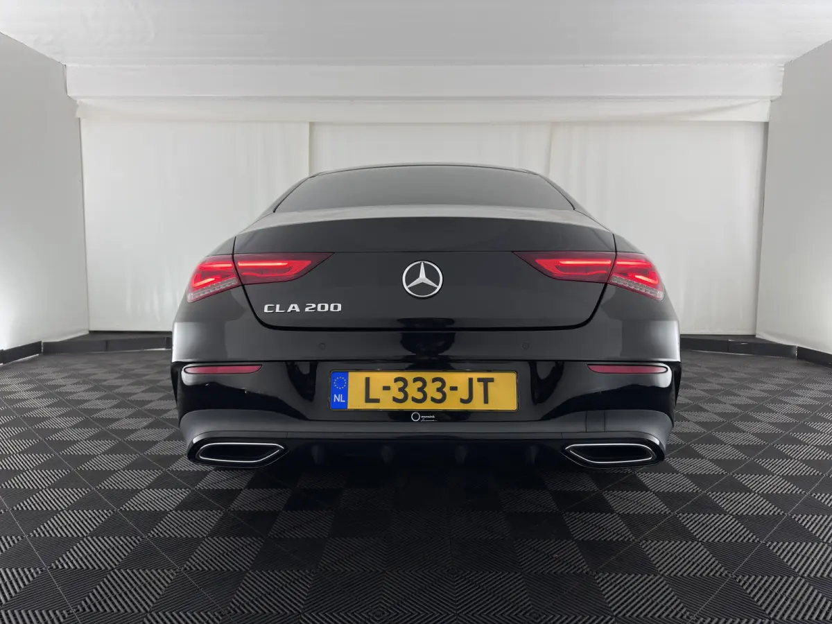 200 Business Solution AMG (INCL.BTW) Aut. *LEATHER-MICROFIBRE | FULL-LED | HEATED-SPORTSEATS | AMBIENT-LIGHT | DIGI-COCKPIT | DAB+ | NAVI-FULLMAP | CAMERA | PRIVACYGLASS | SHIFTPADDLES | 18'
