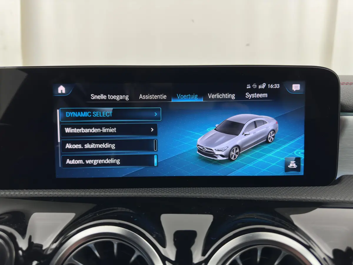 200 Business Solution AMG (INCL.BTW) Aut. *LEATHER-MICROFIBRE | FULL-LED | HEATED-SPORTSEATS | AMBIENT-LIGHT | DIGI-COCKPIT | DAB+ | NAVI-FULLMAP | CAMERA | PRIVACYGLASS | SHIFTPADDLES | 18'