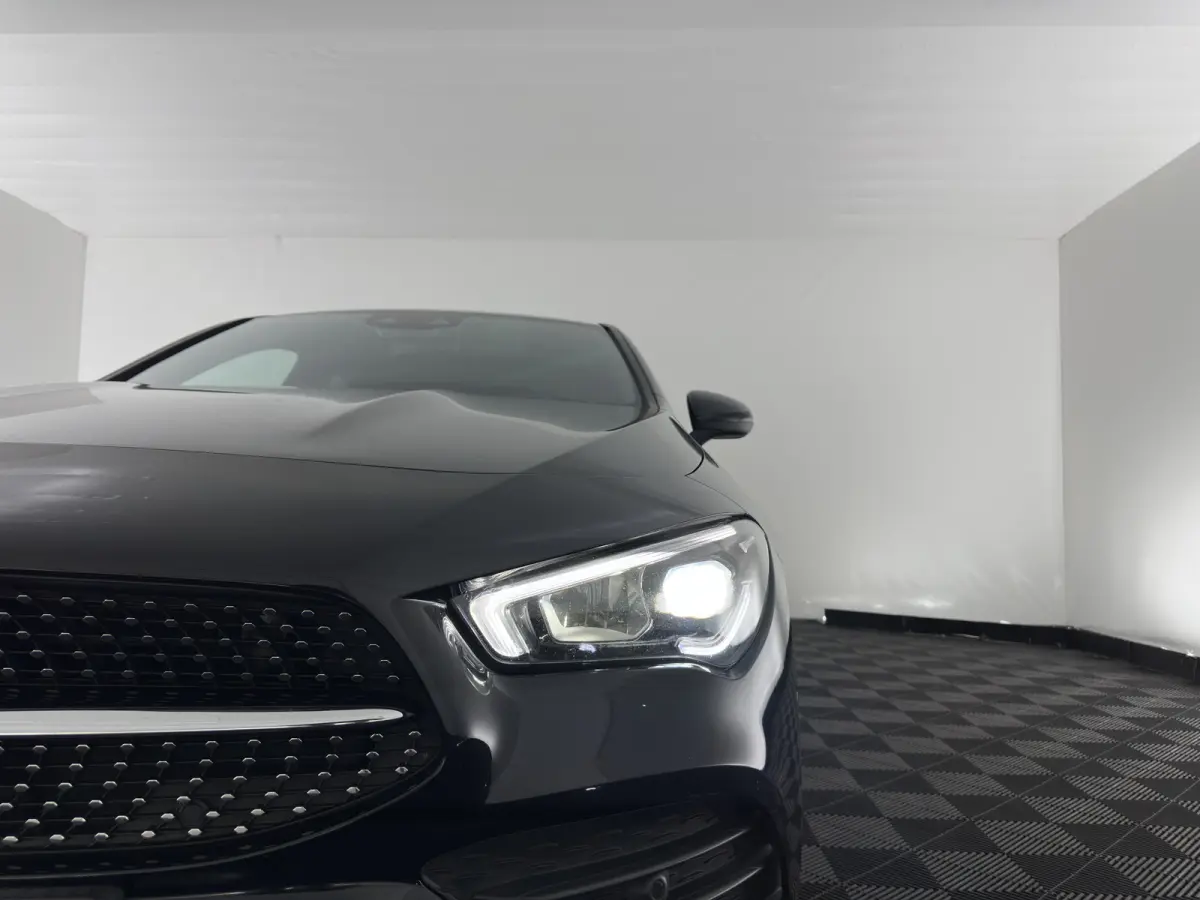 200 Business Solution AMG (INCL.BTW) Aut. *LEATHER-MICROFIBRE | FULL-LED | HEATED-SPORTSEATS | AMBIENT-LIGHT | DIGI-COCKPIT | DAB+ | NAVI-FULLMAP | CAMERA | PRIVACYGLASS | SHIFTPADDLES | 18'