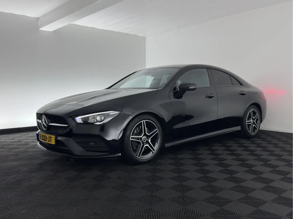 200 Business Solution AMG (INCL.BTW) Aut. *LEATHER-MICROFIBRE | FULL-LED | HEATED-SPORTSEATS | AMBIENT-LIGHT | DIGI-COCKPIT | DAB+ | NAVI-FULLMAP | CAMERA | PRIVACYGLASS | SHIFTPADDLES | 18'