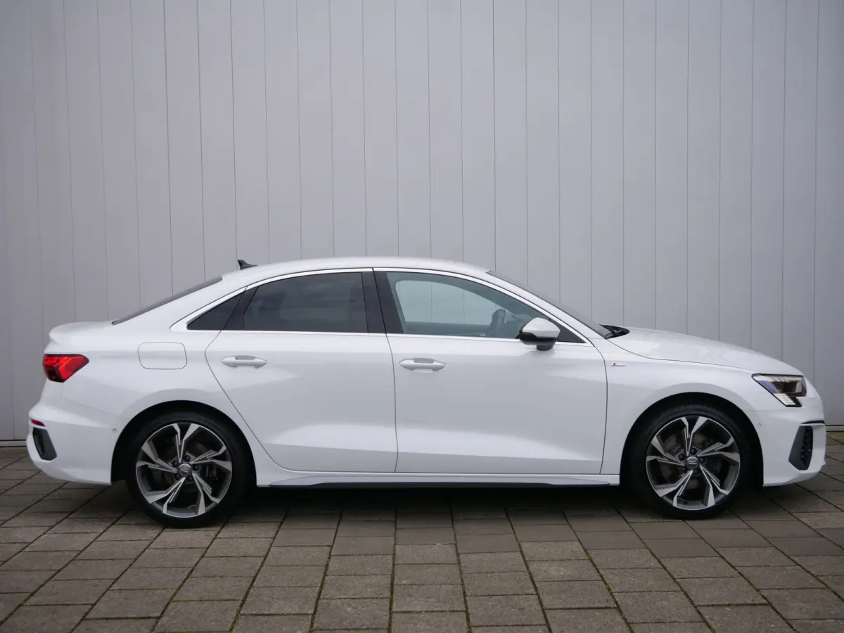 35 TFSI S edition 150 Pk Automaat Navi / DAB / Apple Carplay / Camera