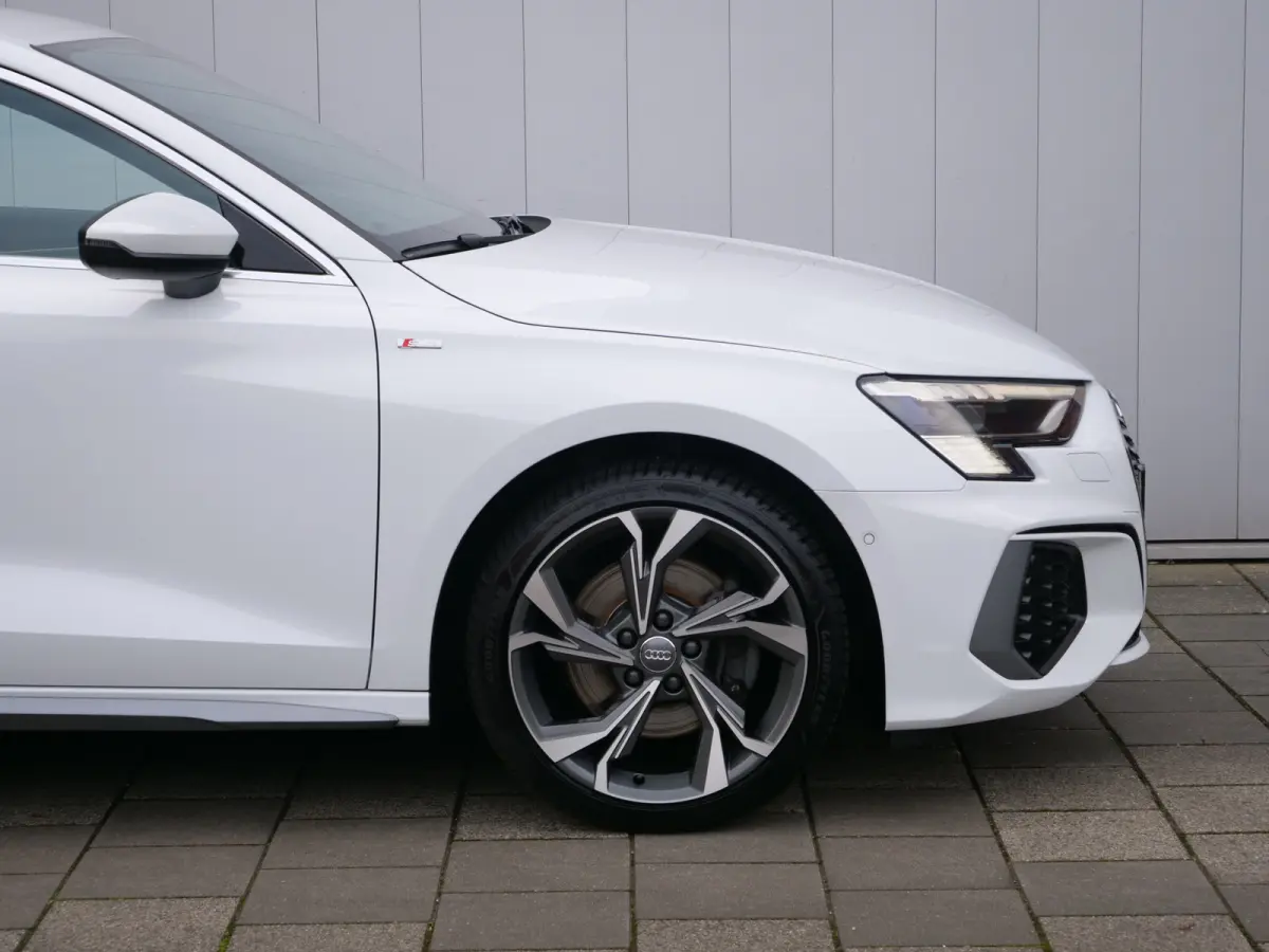 35 TFSI S edition 150 Pk Automaat Navi / DAB / Apple Carplay / Camera