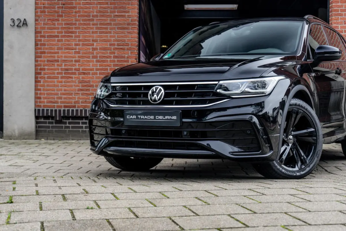 1.5 TSI R-Line Pano / Trekhaak / Camera