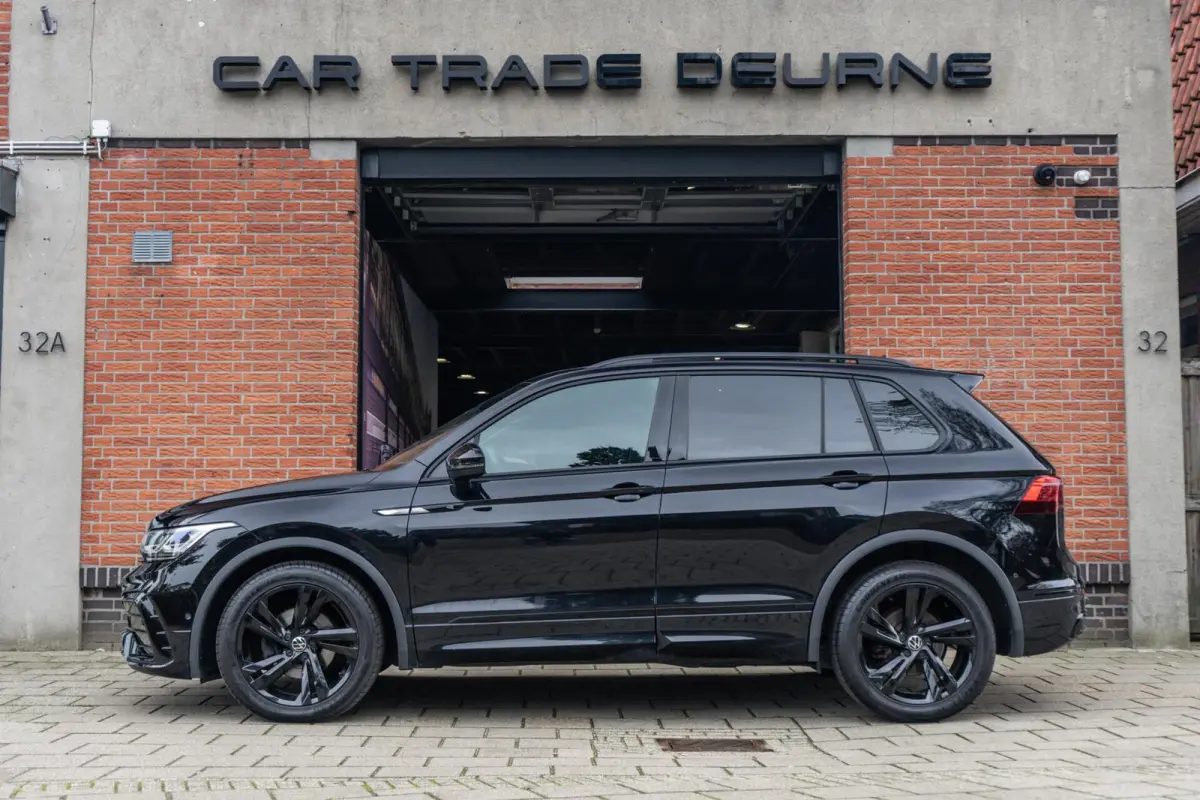 1.5 TSI R-Line Pano / Trekhaak / Camera