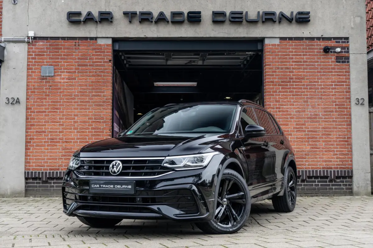1.5 TSI R-Line Pano / Trekhaak / Camera