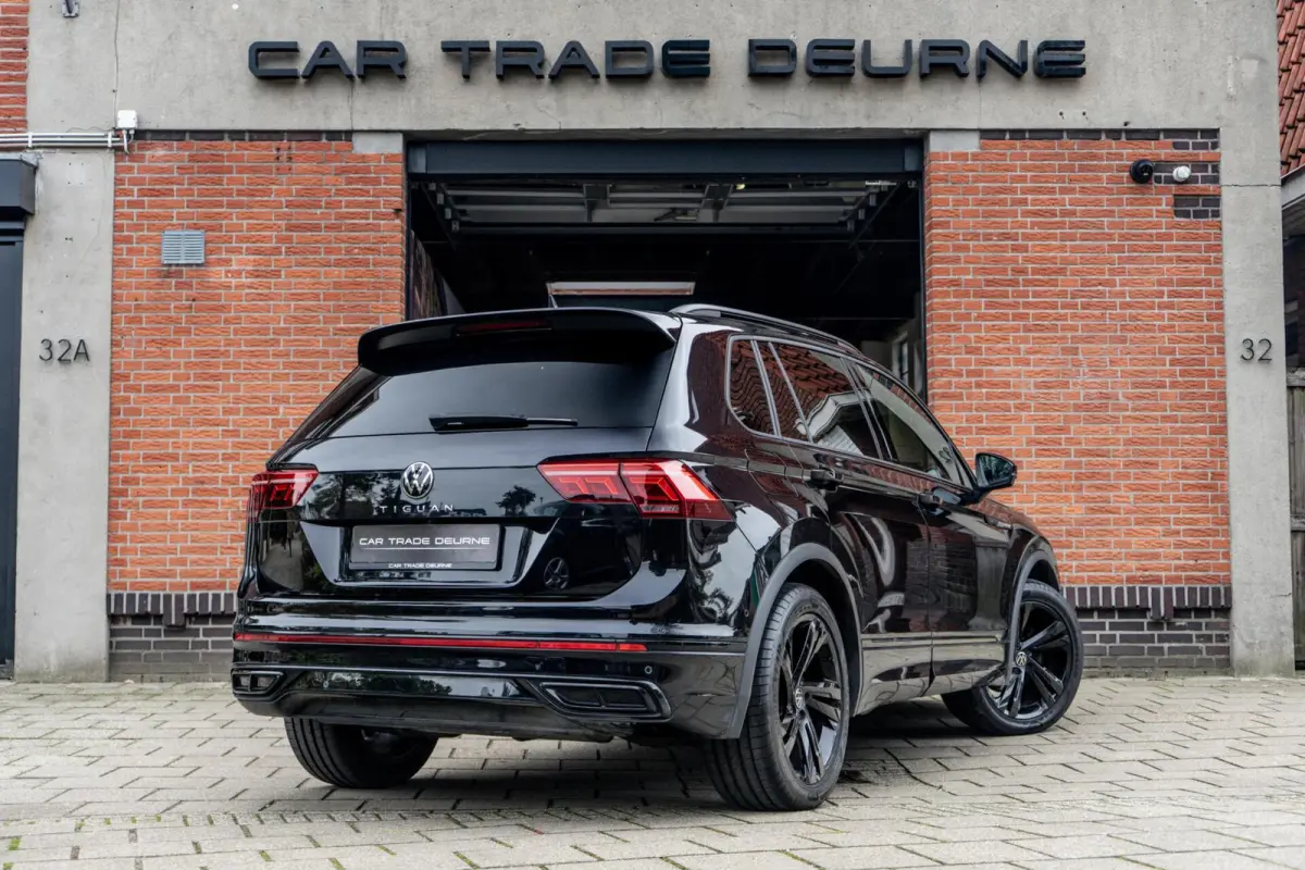 1.5 TSI R-Line Pano / Trekhaak / Camera