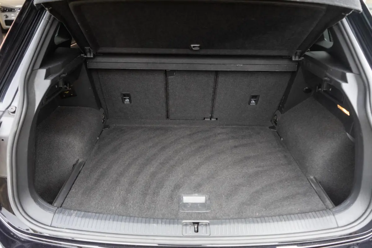 1.5 TSI R-Line Pano / Trekhaak / Camera